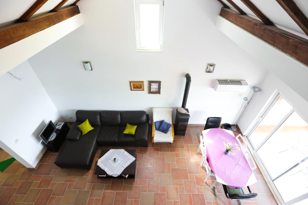 Prožura Spacious Apartment Lucia מראה חיצוני תמונה